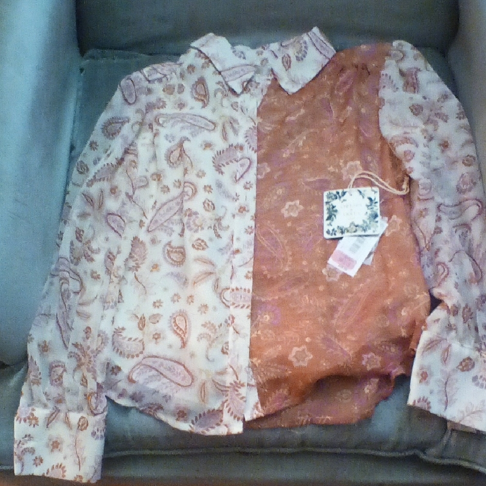 Chelsea & Violet Blouse - Picture 1 of 5